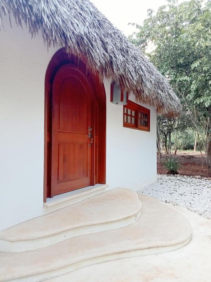 Cabana Magica & Yoga Ekbalán Exteriör bild